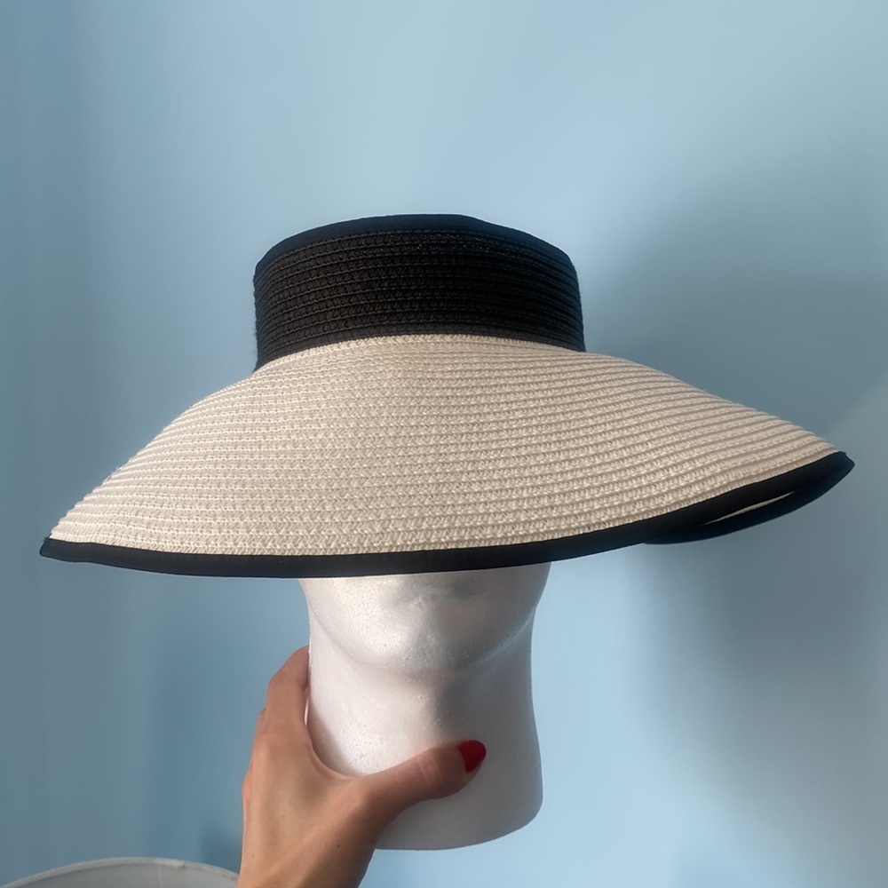 New Magic Hats One Size Adjustable Black And White Sun Hat With Bow In The Back